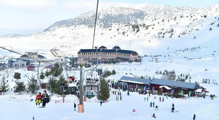 TÜRKİYE'nin gözdesi oldu, ISPARTA'YA AKIN EDİYORLAR.! Davraz’da hedef  1 MİLYON ziyaretçi.